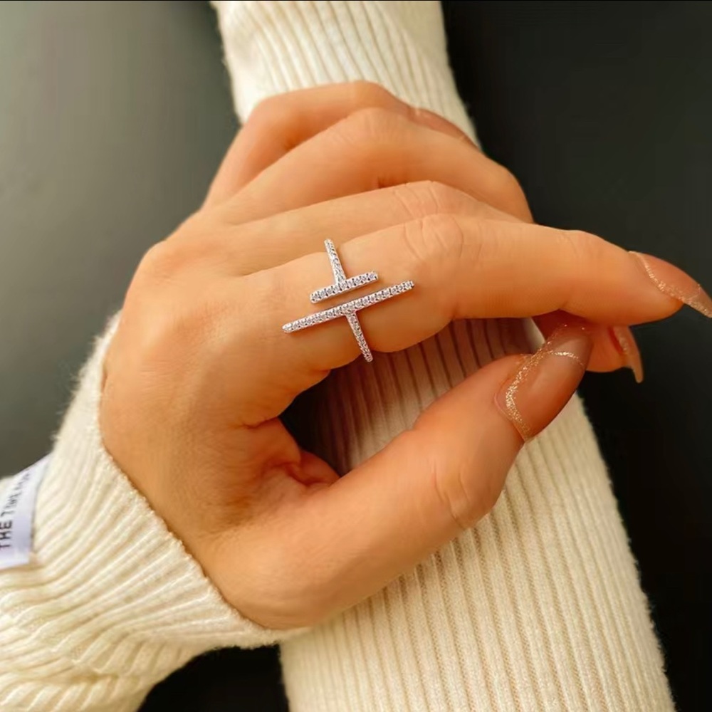 925 Sterling Silver CZ Parallel Lines Adjustable Ring
